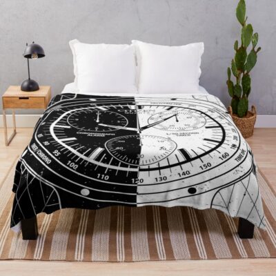 Unus Annus Black And White Throw Blanket