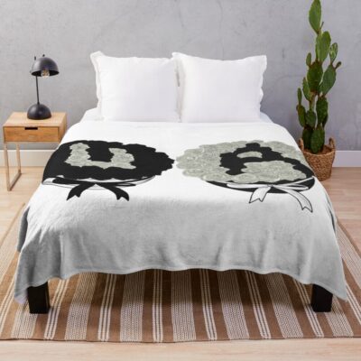 Unus Annus Roses Throw Blanket