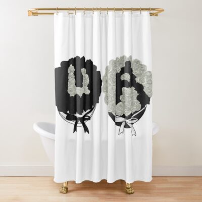 Unus Annus Roses Shower Curtain